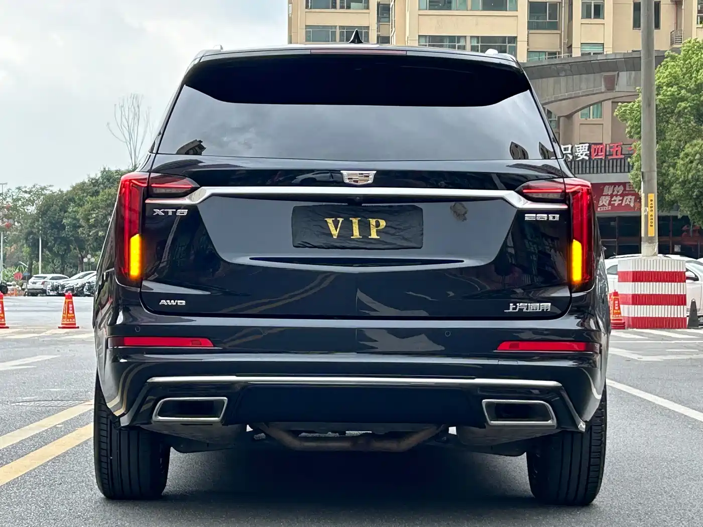 CADILLAC XT6