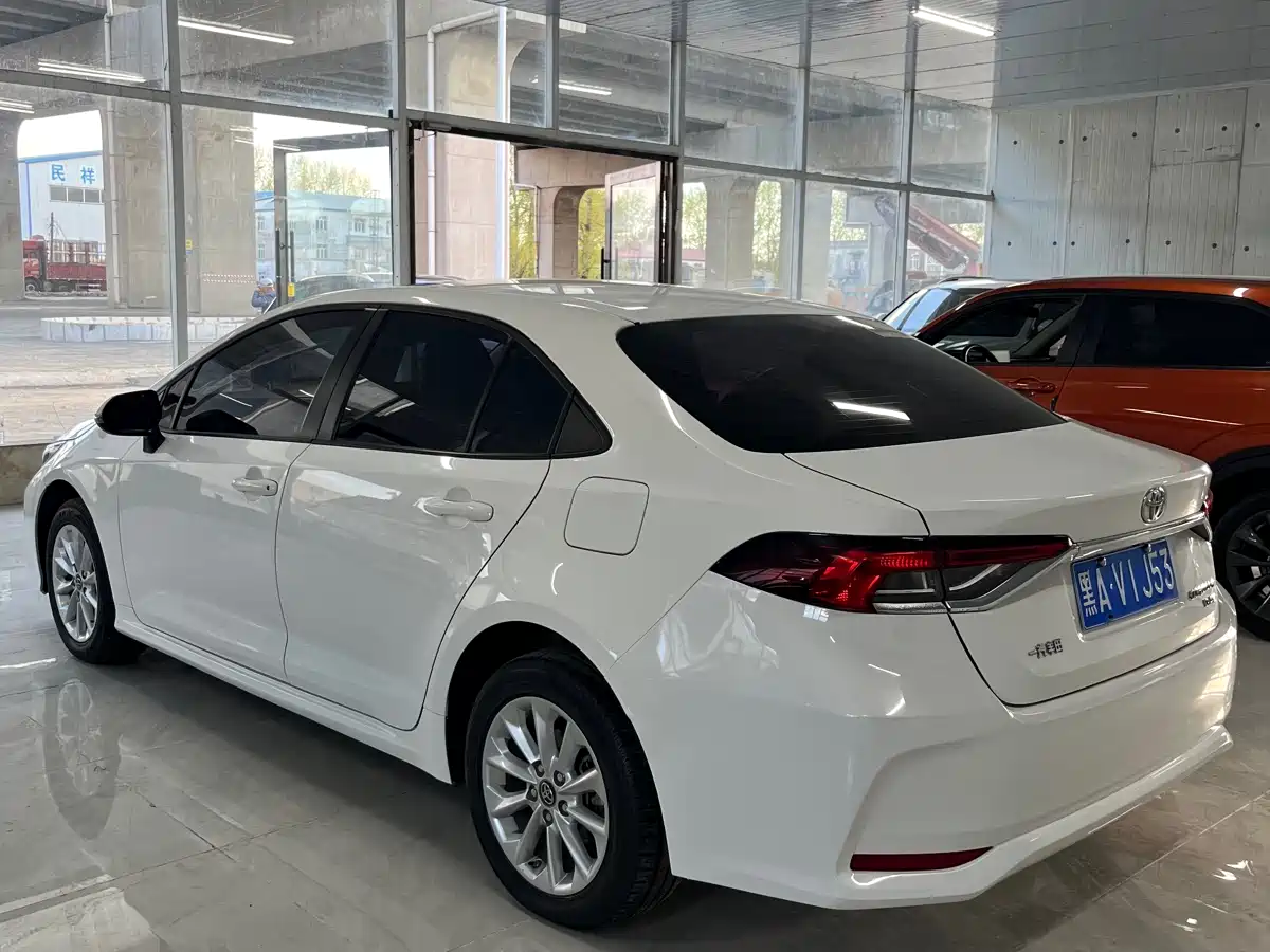 Toyota Corolla 2022 1.2T S-CVT Pioneer PLUS Edition фото 4