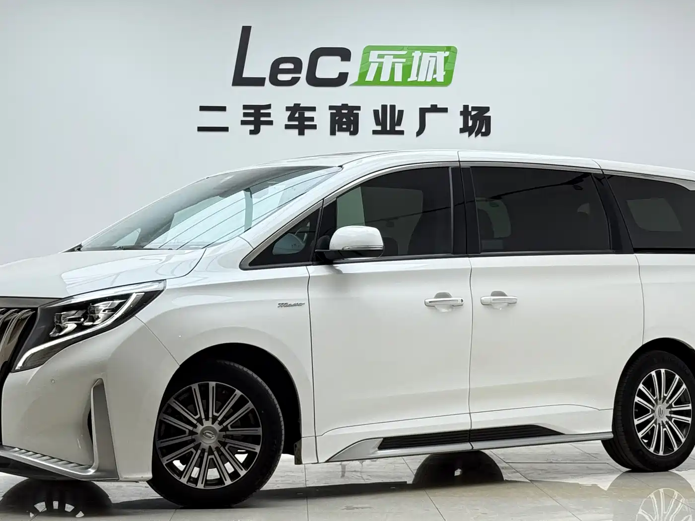 GAC TRUMPCHI M8