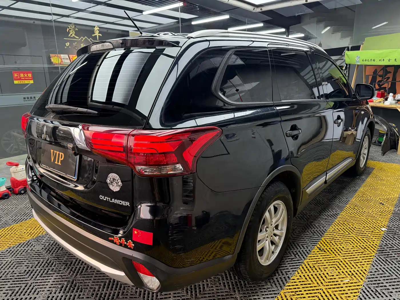 Mitsubishi Outlander 2017 2016 2.0L 2WD Fashion Edition 5-seater