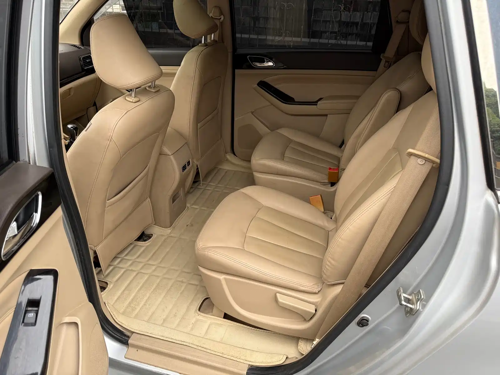 Photo 8 - Baojun 730
