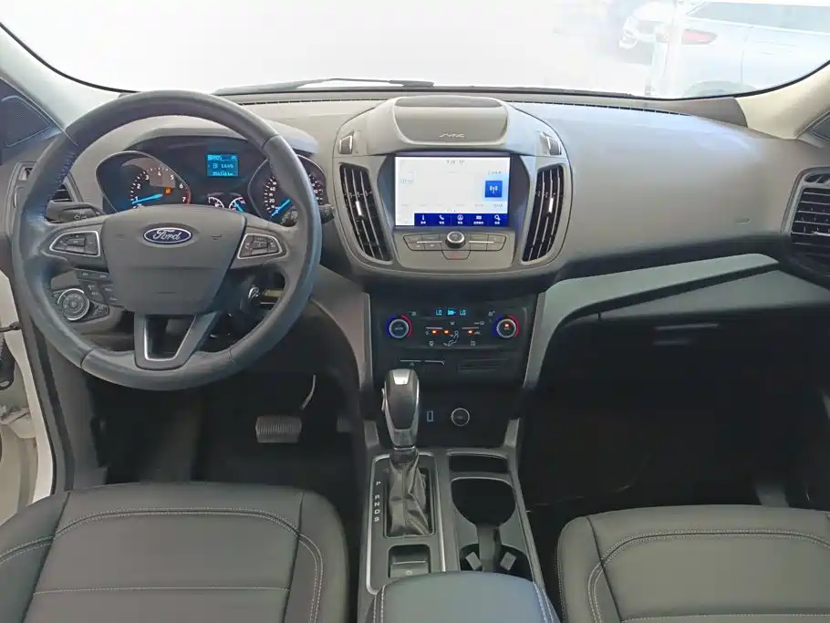 Ford Kuga 2021 2019 EcoBoost 180 2WD Platinum Wing Edition China VI