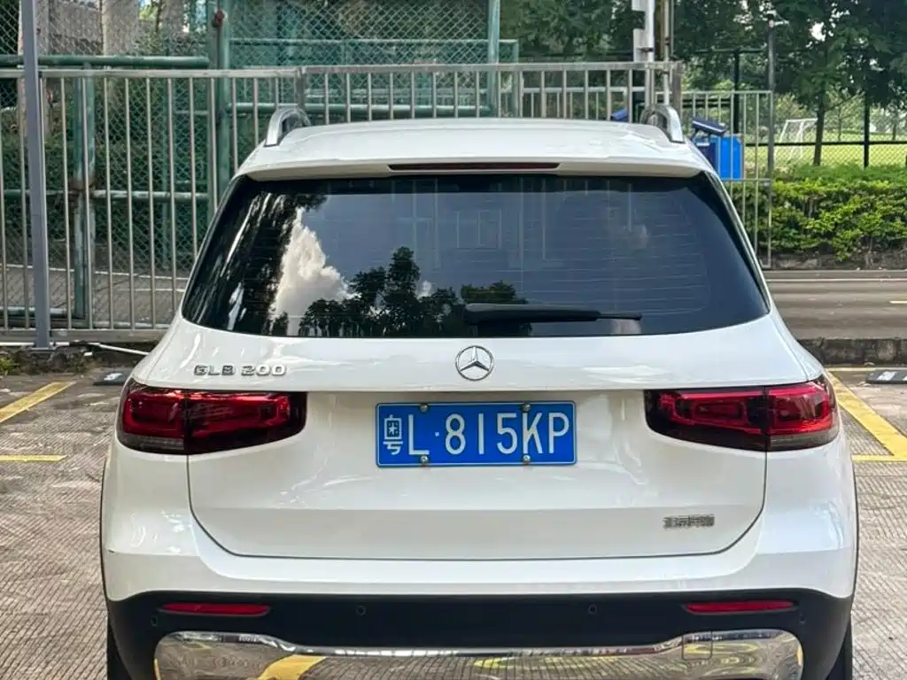 Фото 8 - Mercedes-Benz GLB