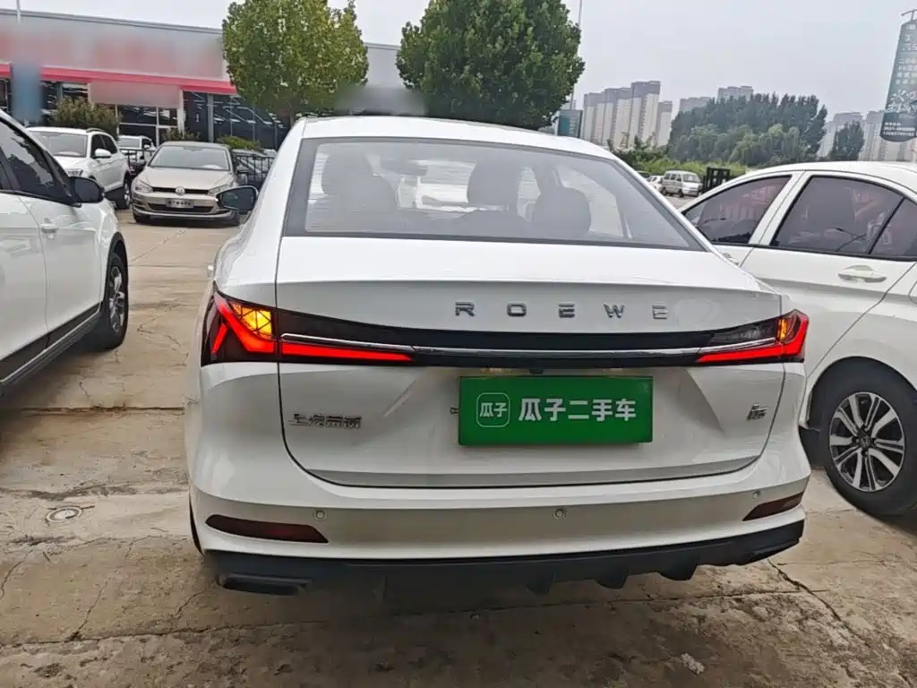 Roewe i5 2025 2023 1.5L Manual Comfort Edition