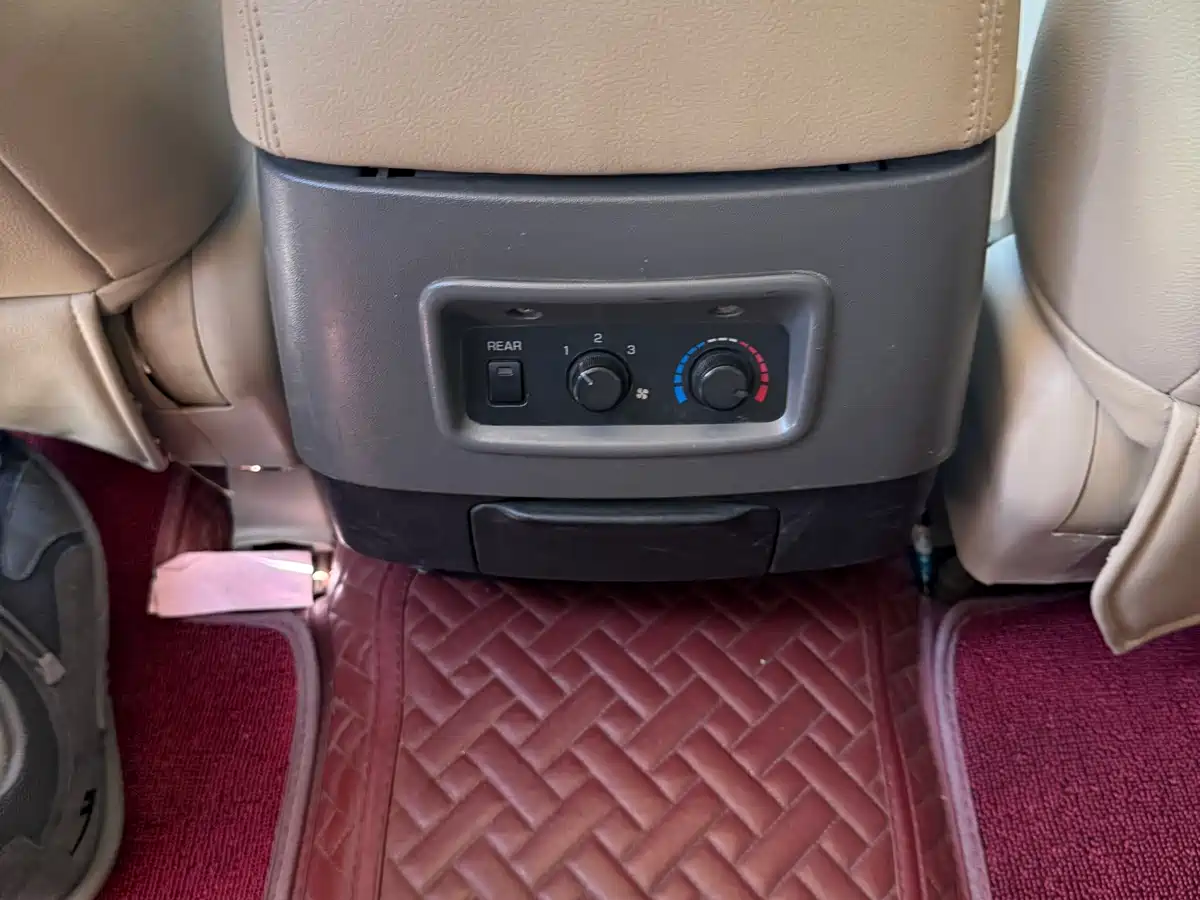 Mitsubishi Pajero 2006 Model 3.0L AT GLS фото 13