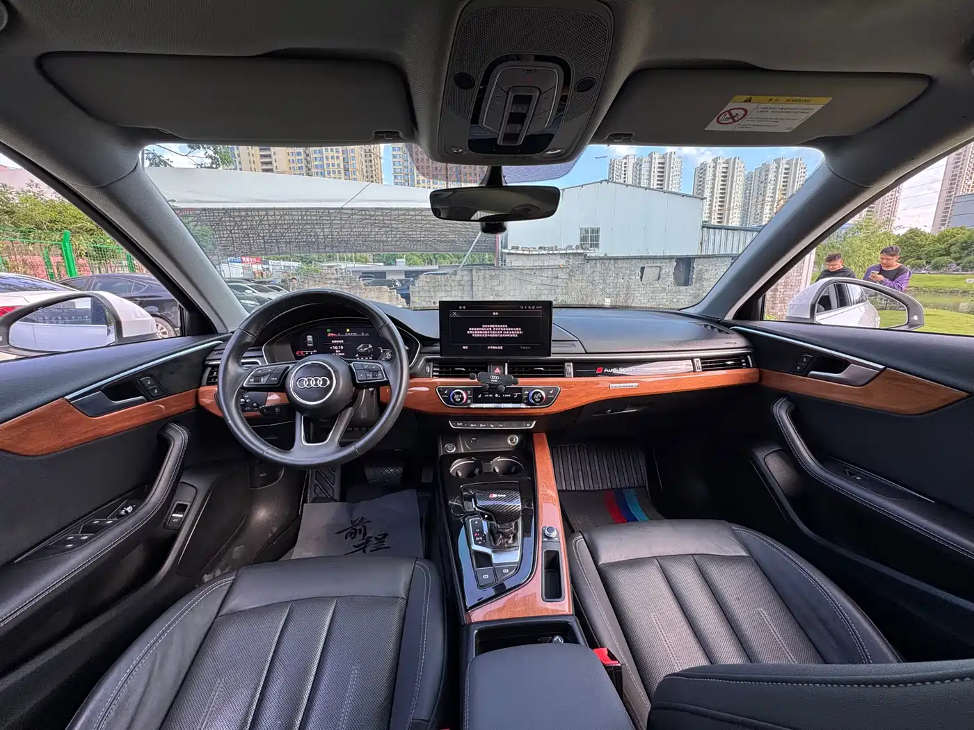 Audi A4L 2020 40 TFSI quattro Luxury Dynamic фото 6