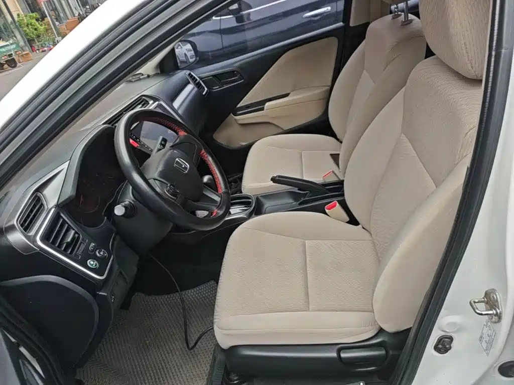 Honda Greiz 2016 2016 1.5L CVT Classic Edition