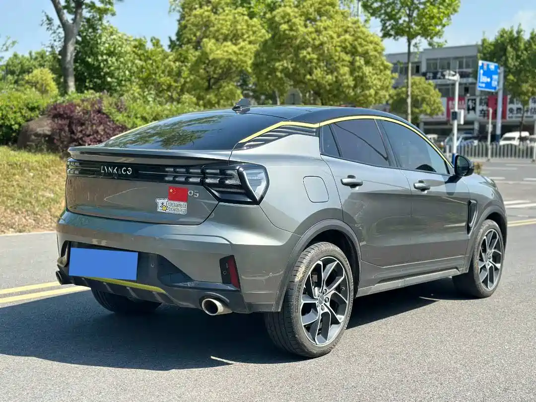 Lynk & Co 05 2022 2.0TD 2WD Shine Halo фото 3