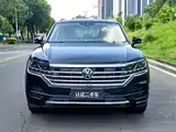 Фото 2 - Volkswagen Touareg