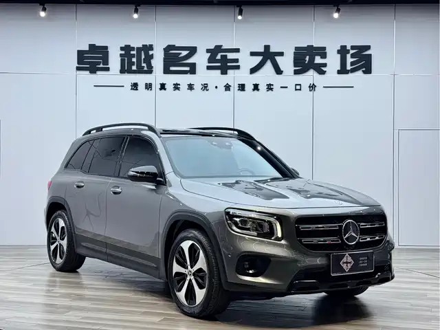 MERCEDES-BENZ GLB