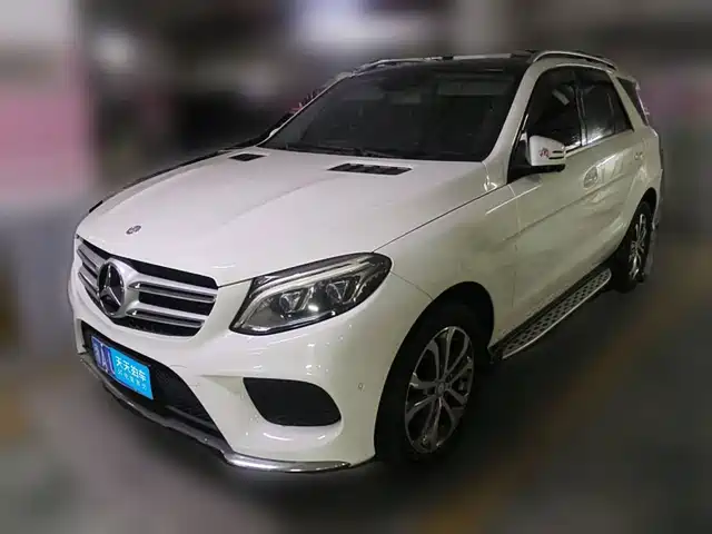 Mercedes-Benz GLE 2016 GLE 320 4MATIC Luxury — фото 1