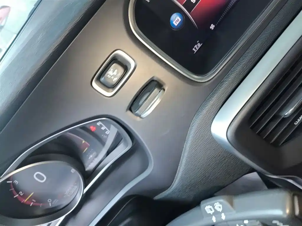 Volvo V40 2019 2019 T3 Momentum
