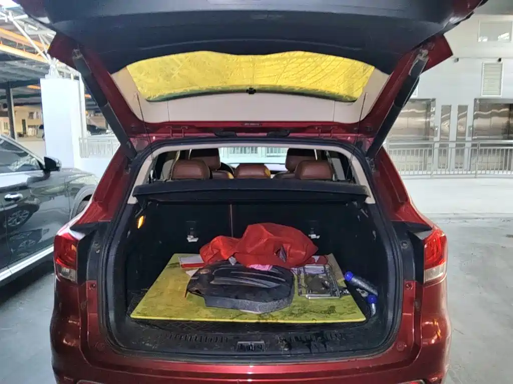 Hanteng Auto Hanteng X7 2017 2016 1.5T Manual Luxury Edition