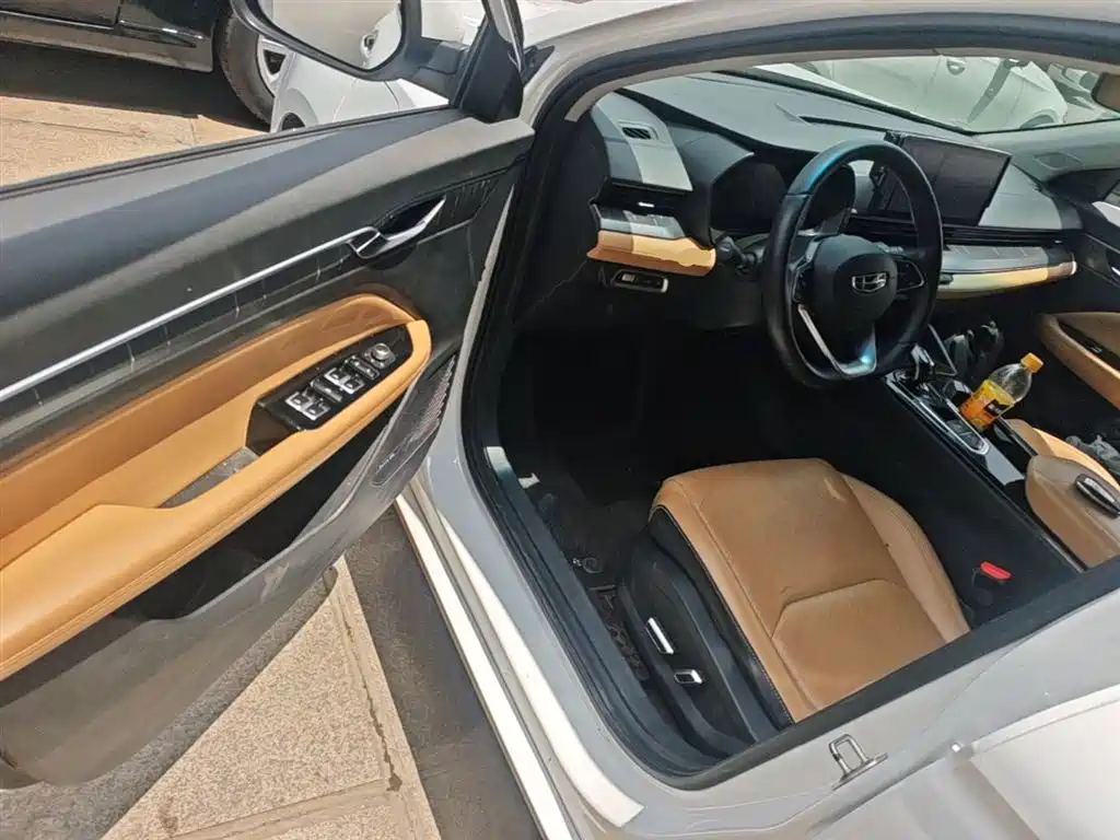 صورة 16 - Geely Emgrand L HiP