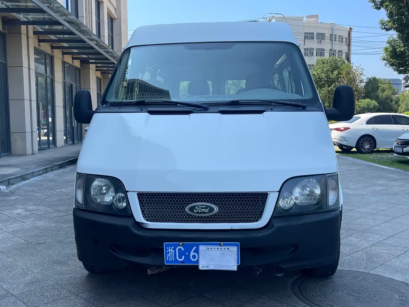 Ford Classic Transit 2010 2009 Model 2.8T Diesel Multi-purpose Short Wheelbase Low Roof JX493ZLQ3A