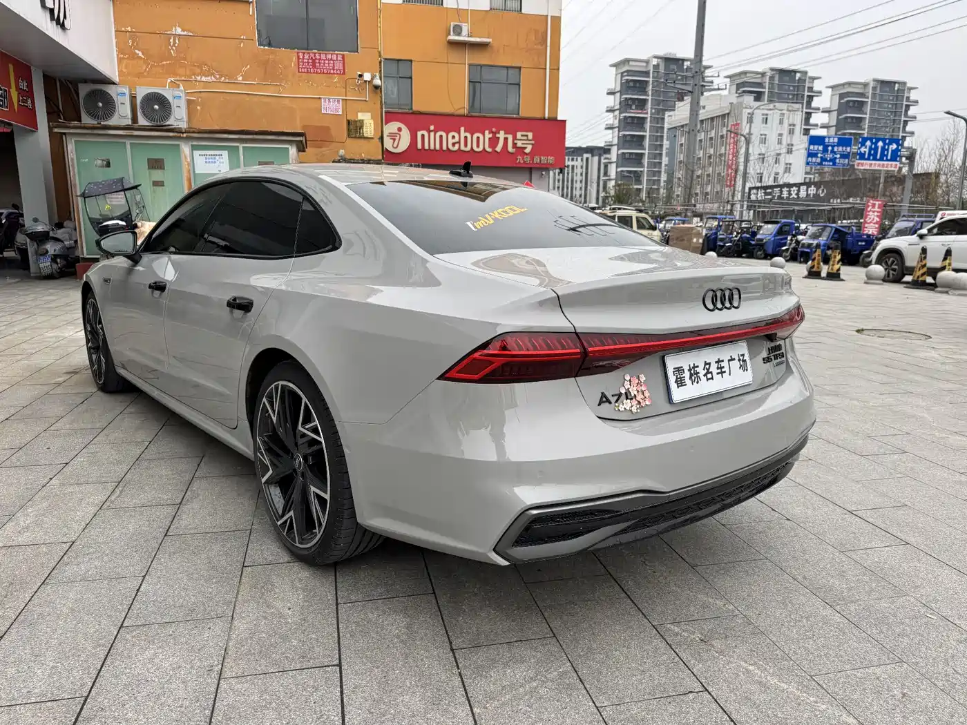 Audi A7L 2024 45 TFSI quattro S-line Black Warrior Edition фото 5