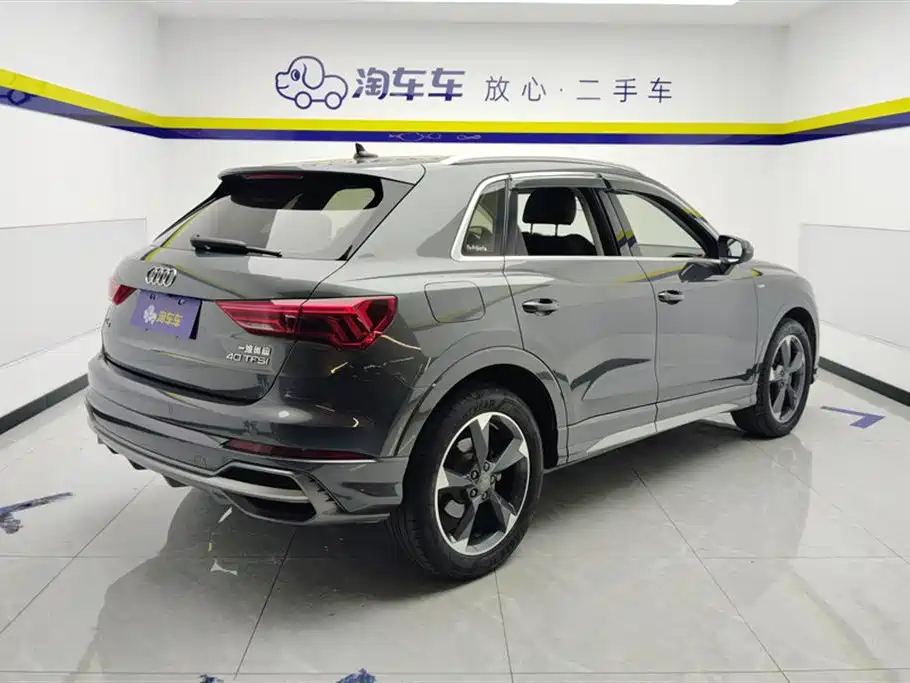 Audi Q3 2019 40 TFSI Fashion Dynamic фото 3