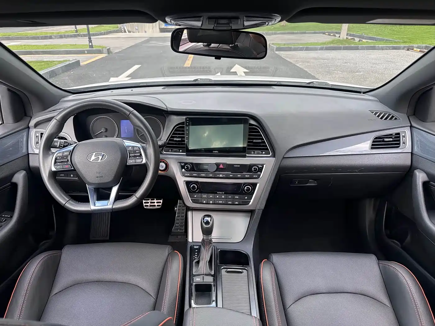 Hyundai Sonata 2015 1.6T GLS Smart фото 6