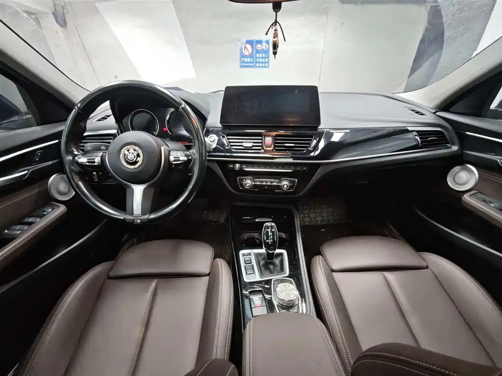 BMW 1 Series 2021 Facelift 120i M Sport Shadow Edition фото 8