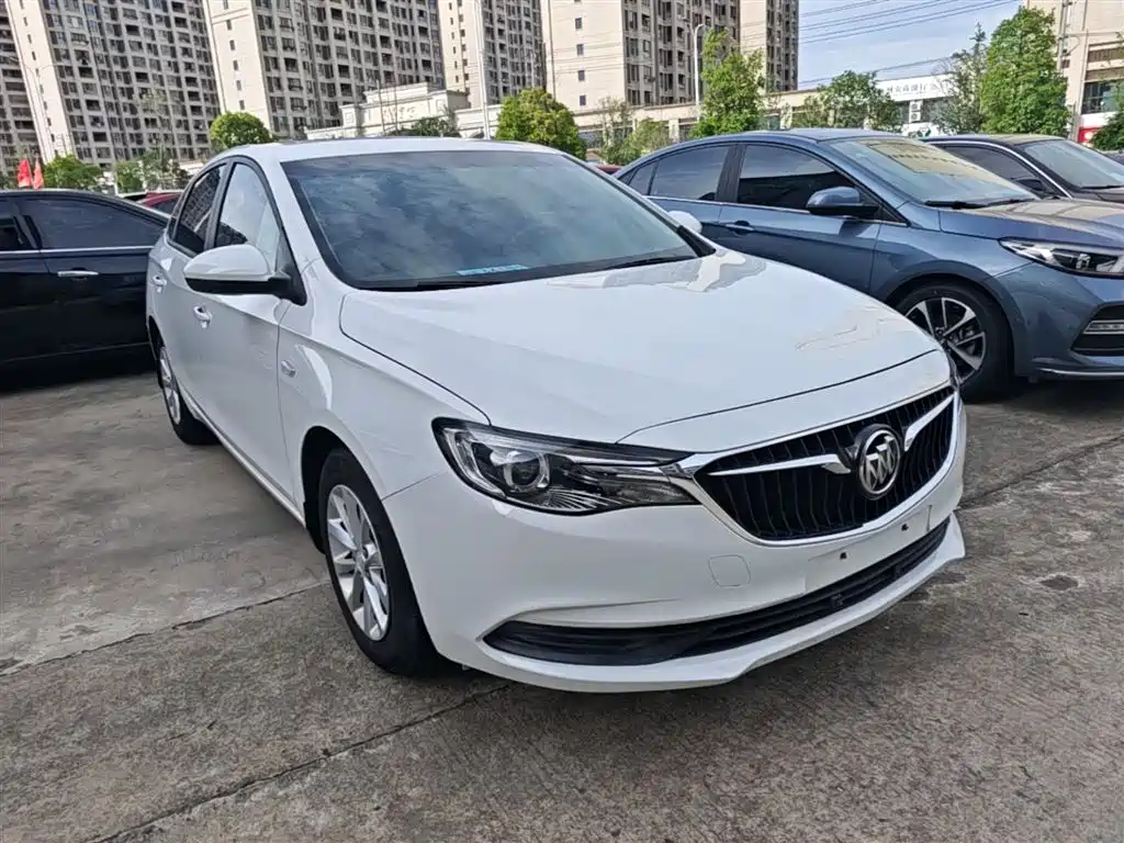 Buick Excelle 2019 15T DCT Progressive Type China VI фото 4