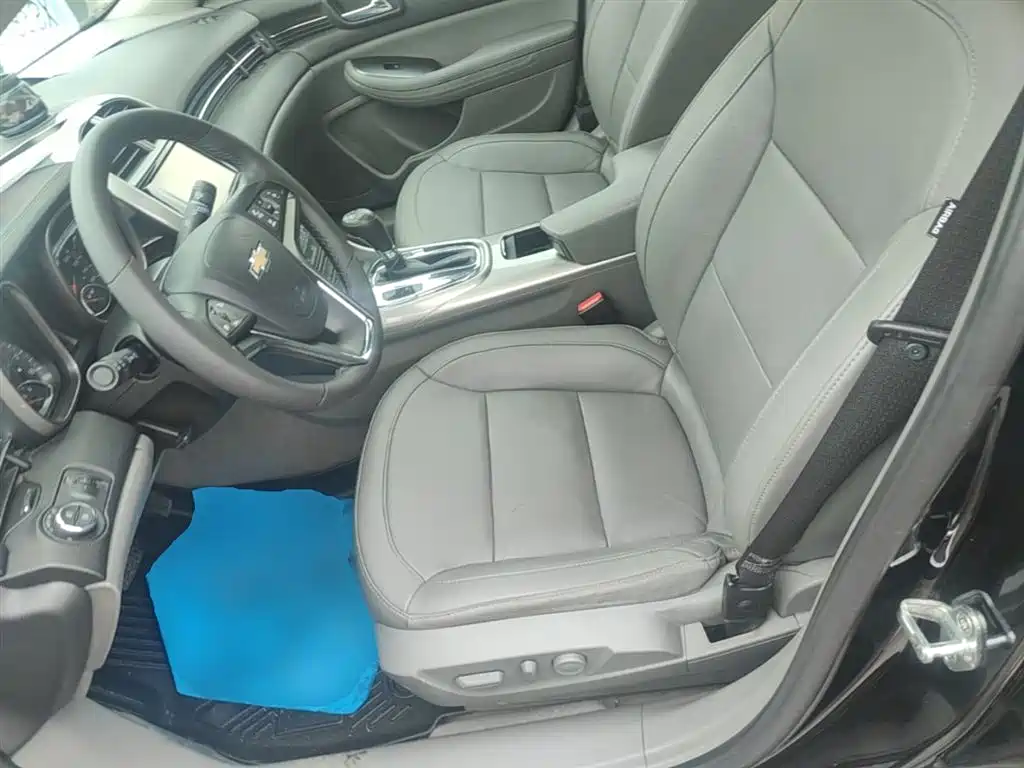 Chevrolet Malibu 2014 2.0L Automatic Luxury фото 15