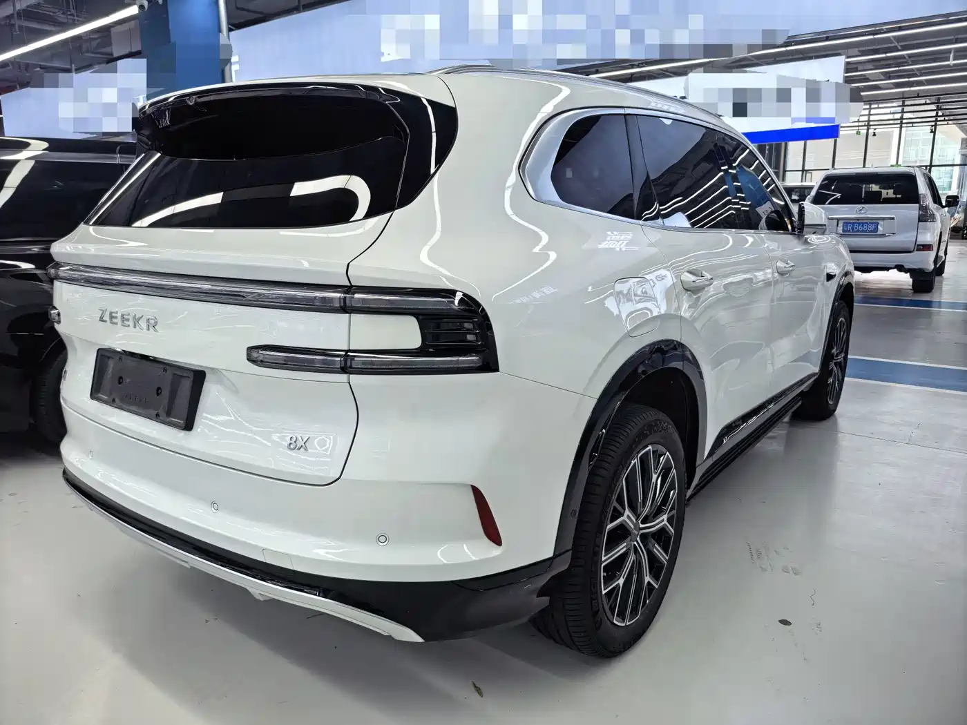 ZEEKR 8X 2026
