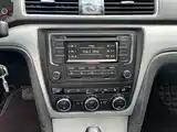 Фото 12 - Volkswagen Passat
