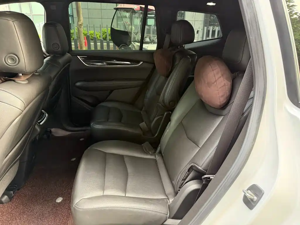 Cadillac XT6 2022 2021 28T 6-Seater Luxury