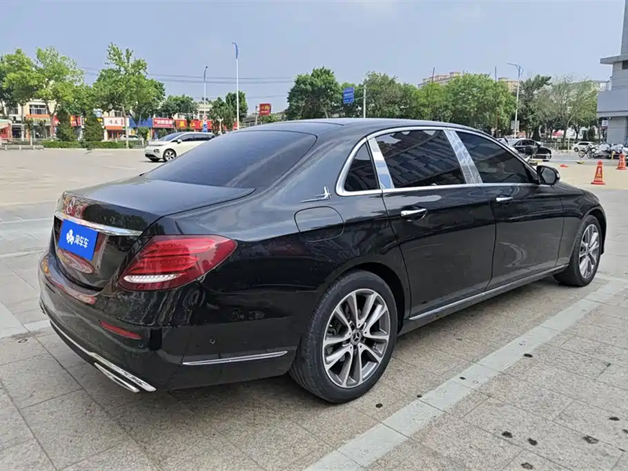 Mercedes-Benz E-Class 2019 E 260 L фото 3