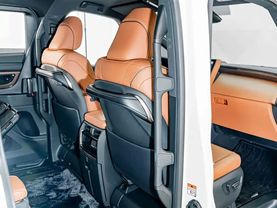 Toyota Vellfire 2025 2024 Crown Hybrid 2.5L Executive Premium Edition