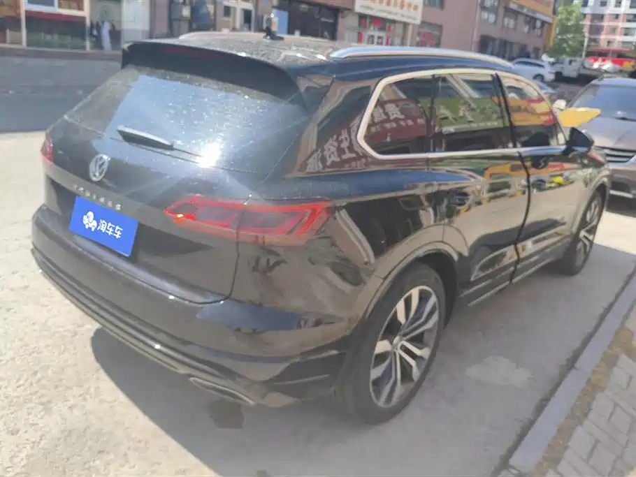 Volkswagen Touareg 2019 3.0TSI Sharp Intelligence Edition China VI фото 3