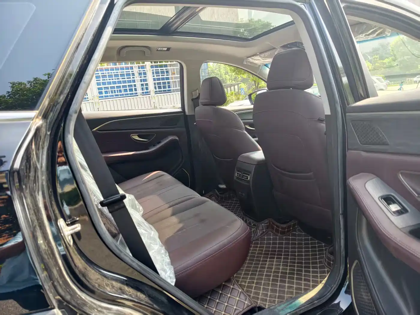 Jetour X90 PLUS 2024 2023 Facelift 1.6TD DCT Villa 7-seater