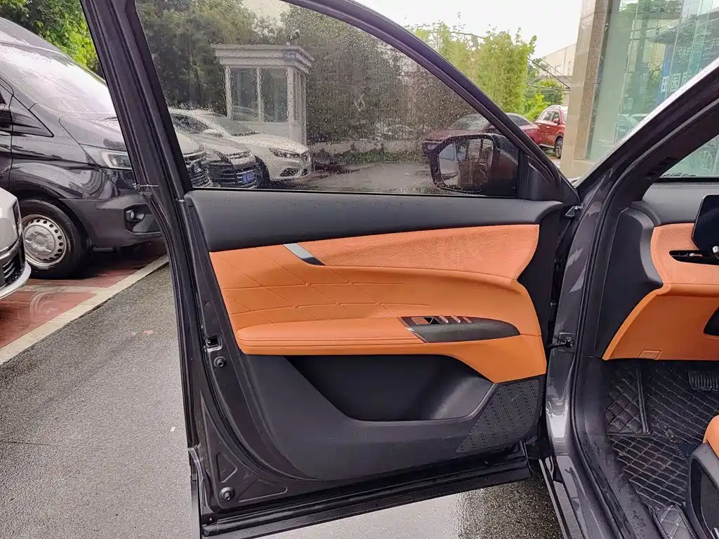 Photo 6 - Changan CS75 PLUS
