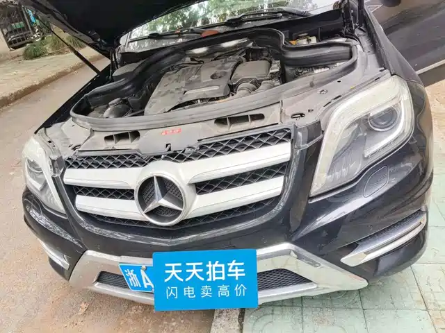 Mercedes-Benz GLK-Class 2015 GLK 260 4MATIC Fashion Ultimate Edition — фото 3