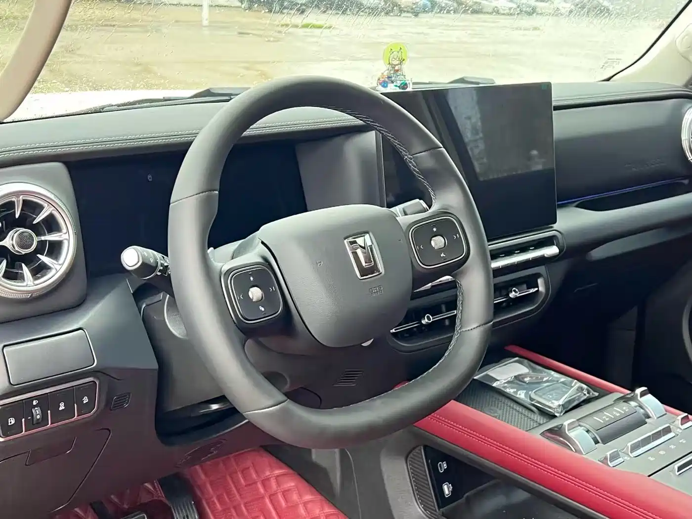 TANK TANK 300 NEW ENERGY