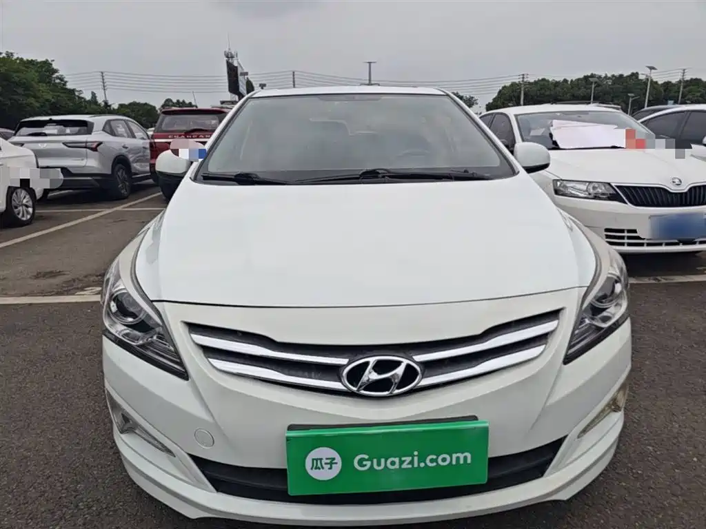 Hyundai Verna 2014 1.4L Automatic Leading GLX фото 3