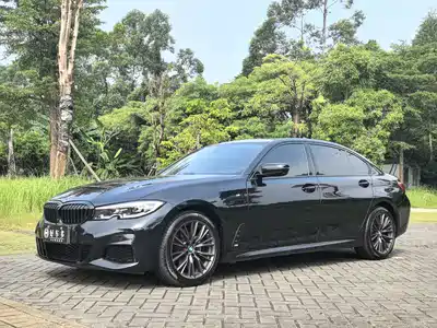 BMW 3