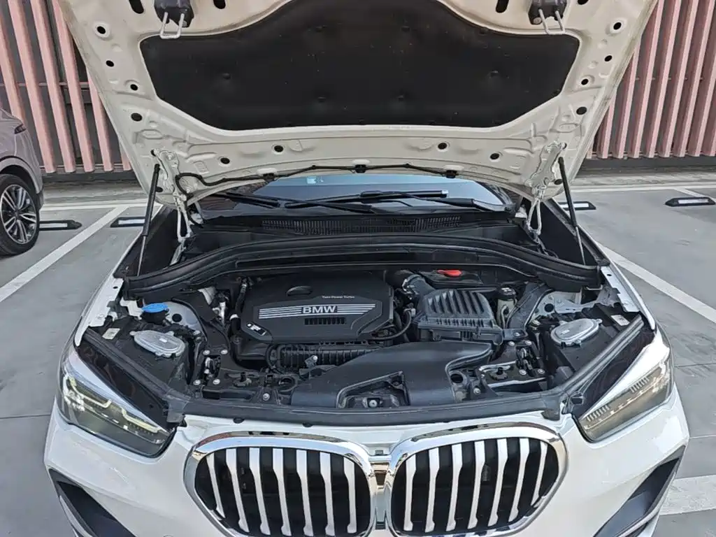 Фото 20 - BMW X1
