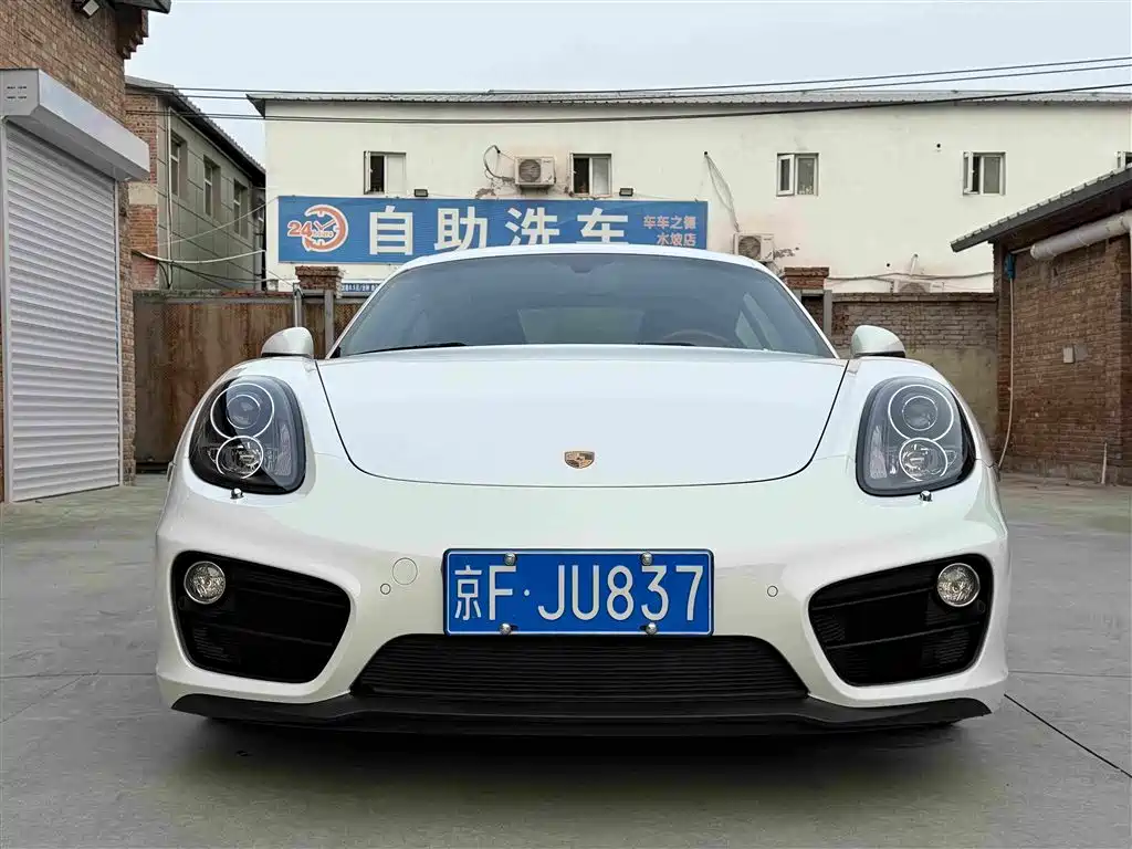 Photo 3 - Porsche Cayman