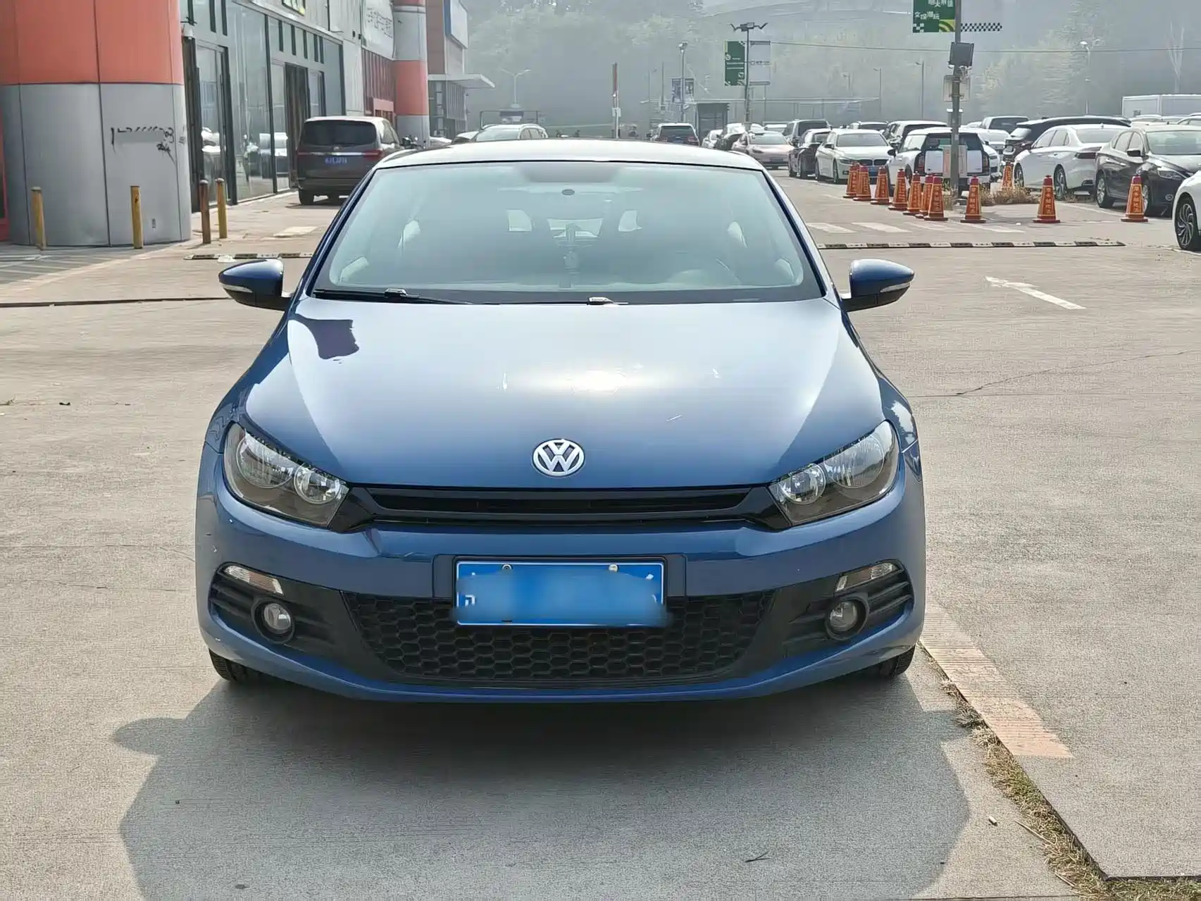 Photo 2 - Volkswagen Scirocco