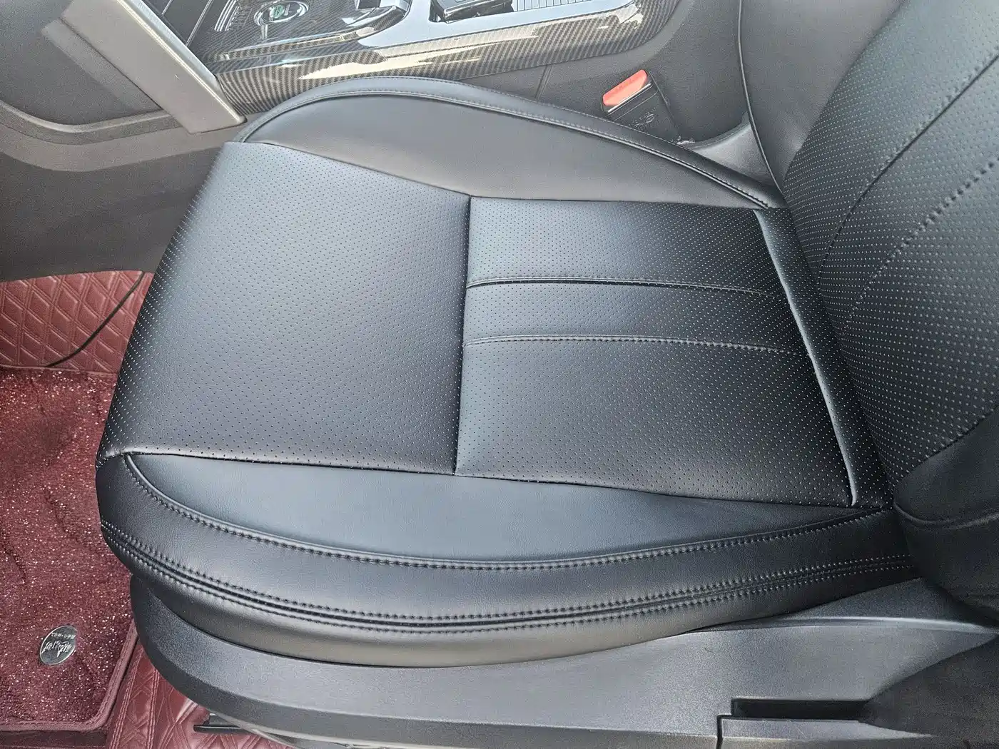 Land Rover Discovery Sport 2016 2.0T HSE фото 8