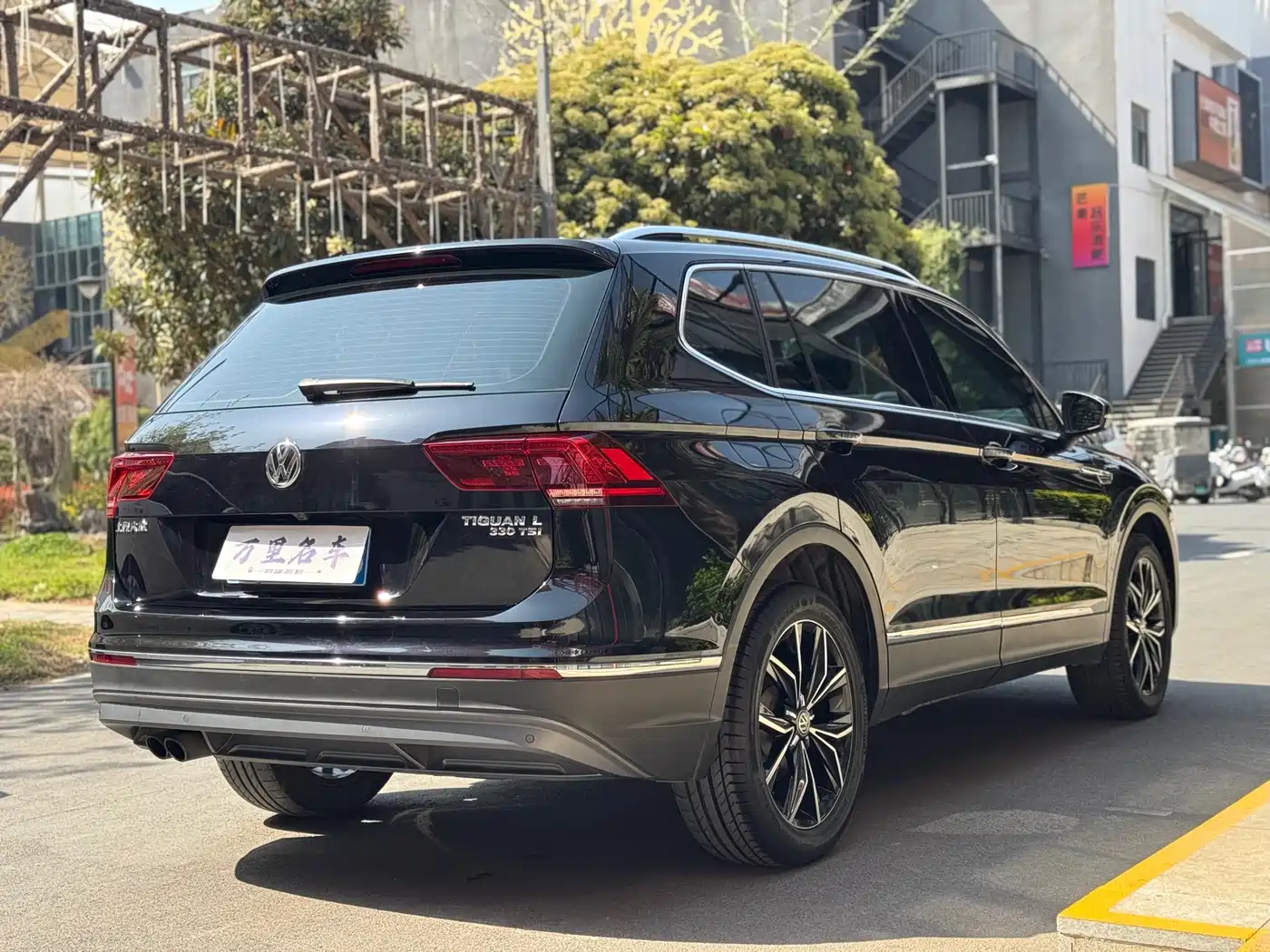 Volkswagen Tiguan L 2017 330TSI Automatic 2WD Flagship Edition фото 28