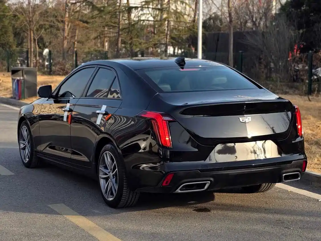 CADILLAC CT4