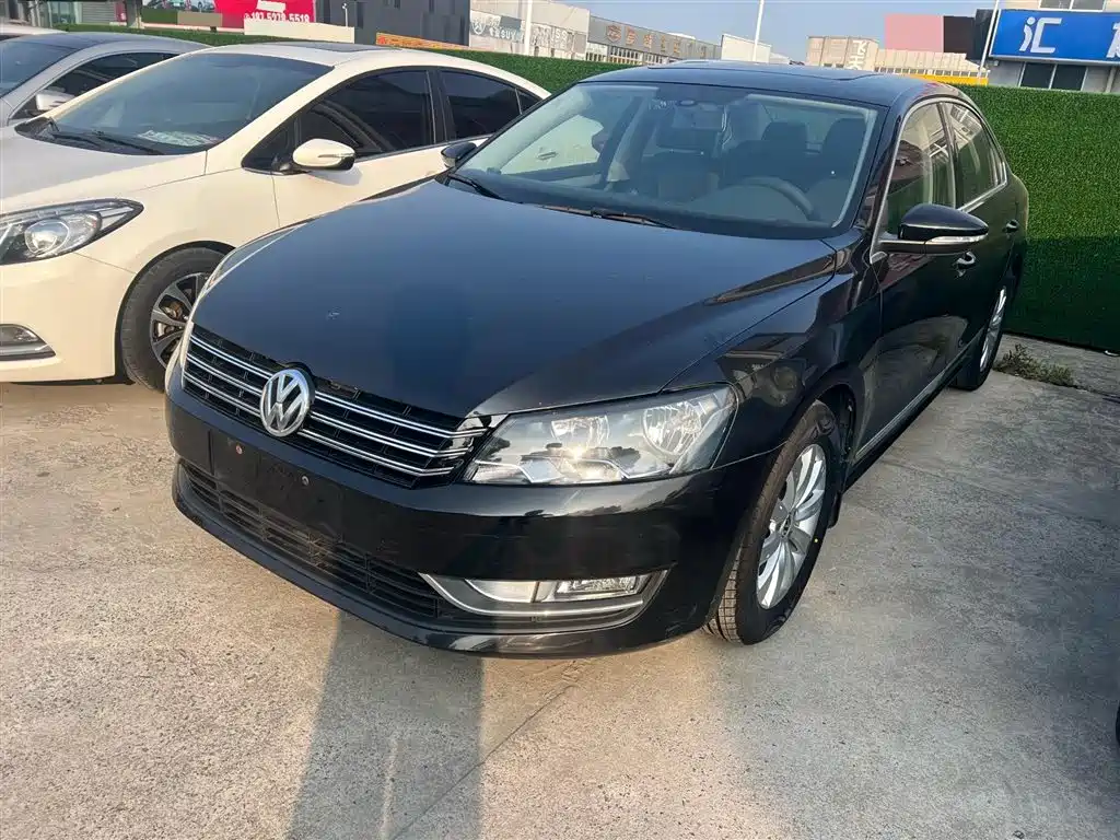 Volkswagen Passat 2014 1.8TSI DSG Luxury Navigation Edition