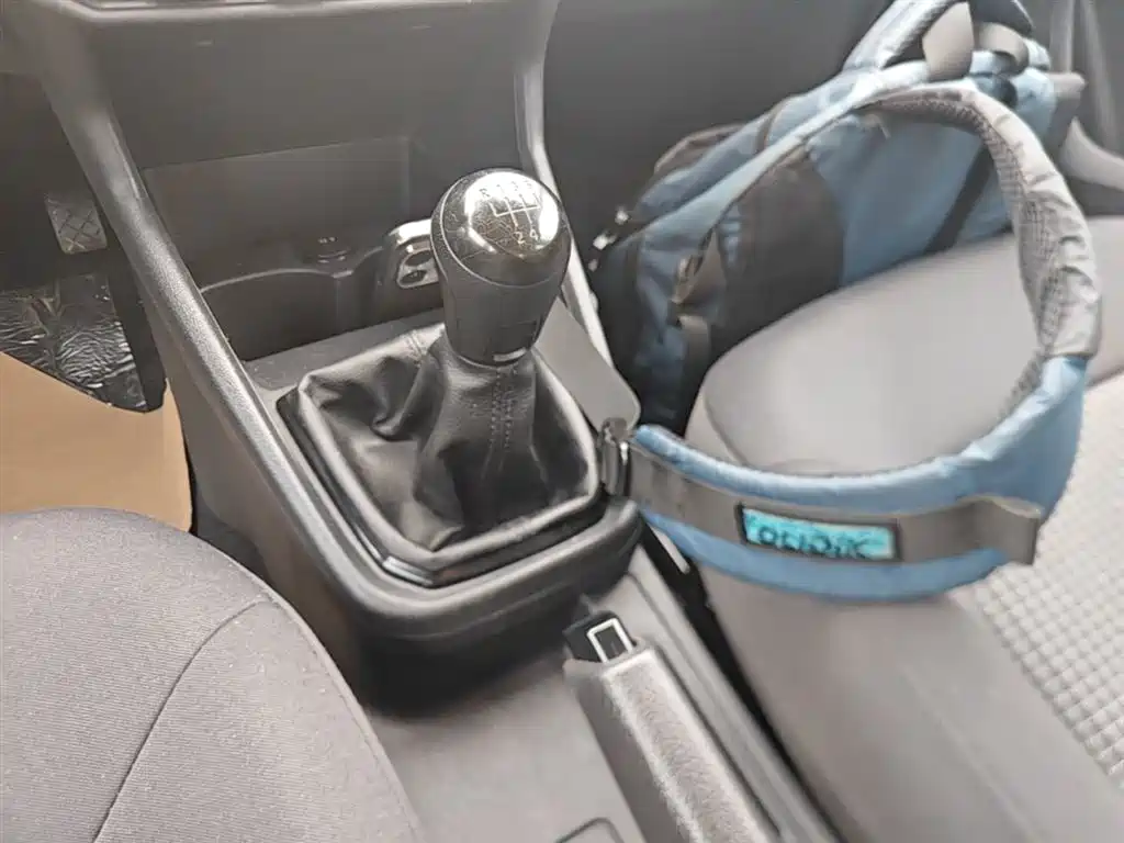 Volkswagen Santana 2016 1.6L Manual Trend Edition фото 14