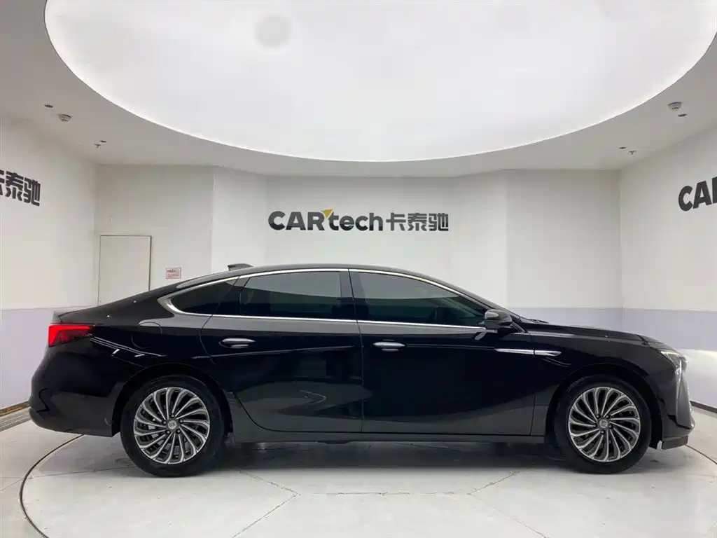 BUICK LACROSSE