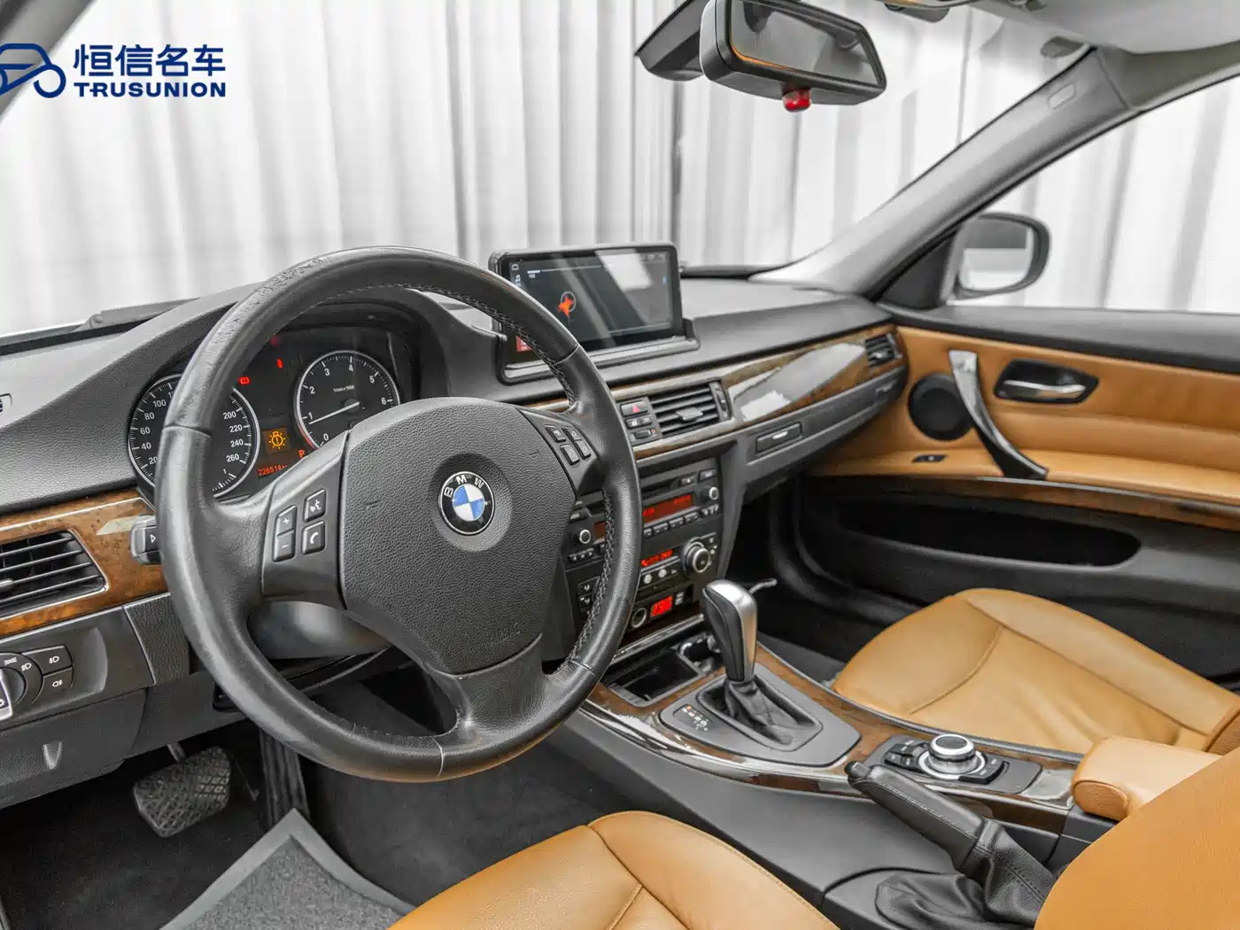 BMW 3 Series 2011 320i Fashion фото 11