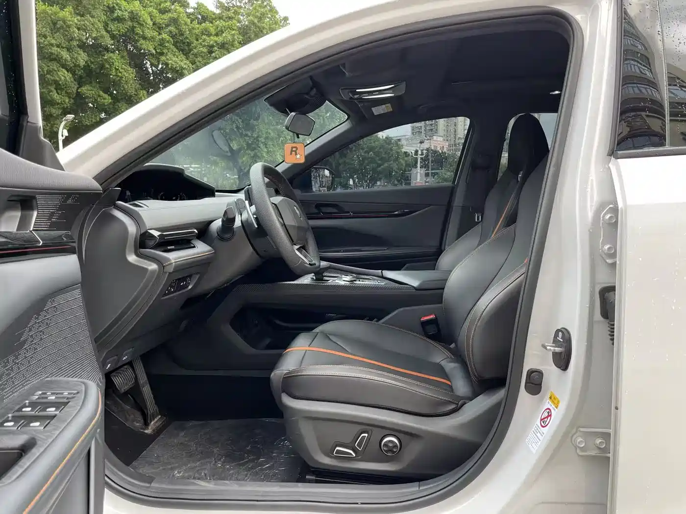 CHANGAN UNI-V