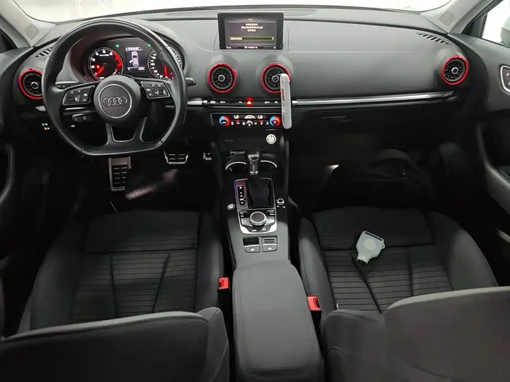 Фото 10 - Audi A3