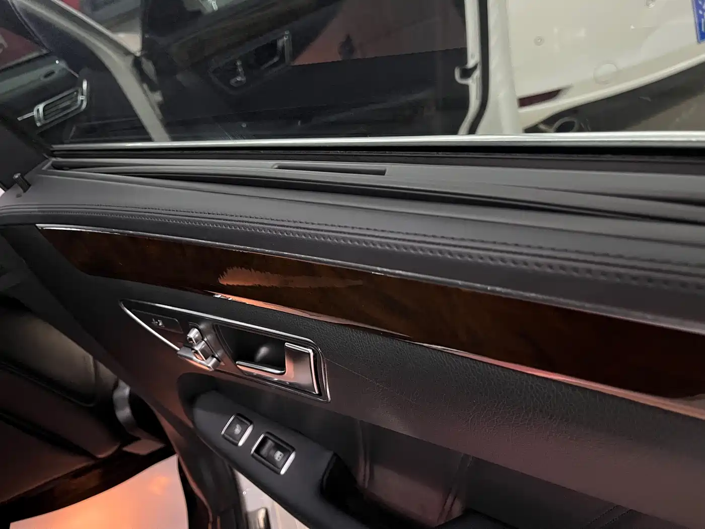 Mercedes-Benz E-Class 2015 E 320 L Sport Luxury фото 15